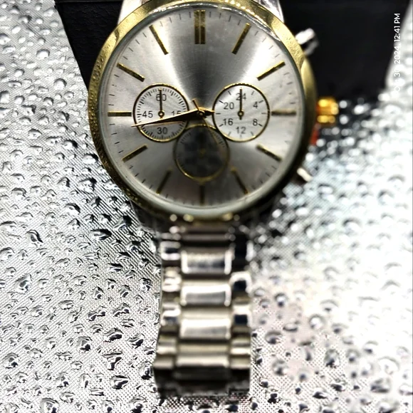 Men Watch - I. N. C. - NWOT - Picture 3 of 5